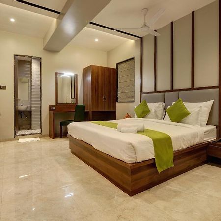 Magnus Fortune House Business Hotel , Magarpatta Mundhwa Exterior photo