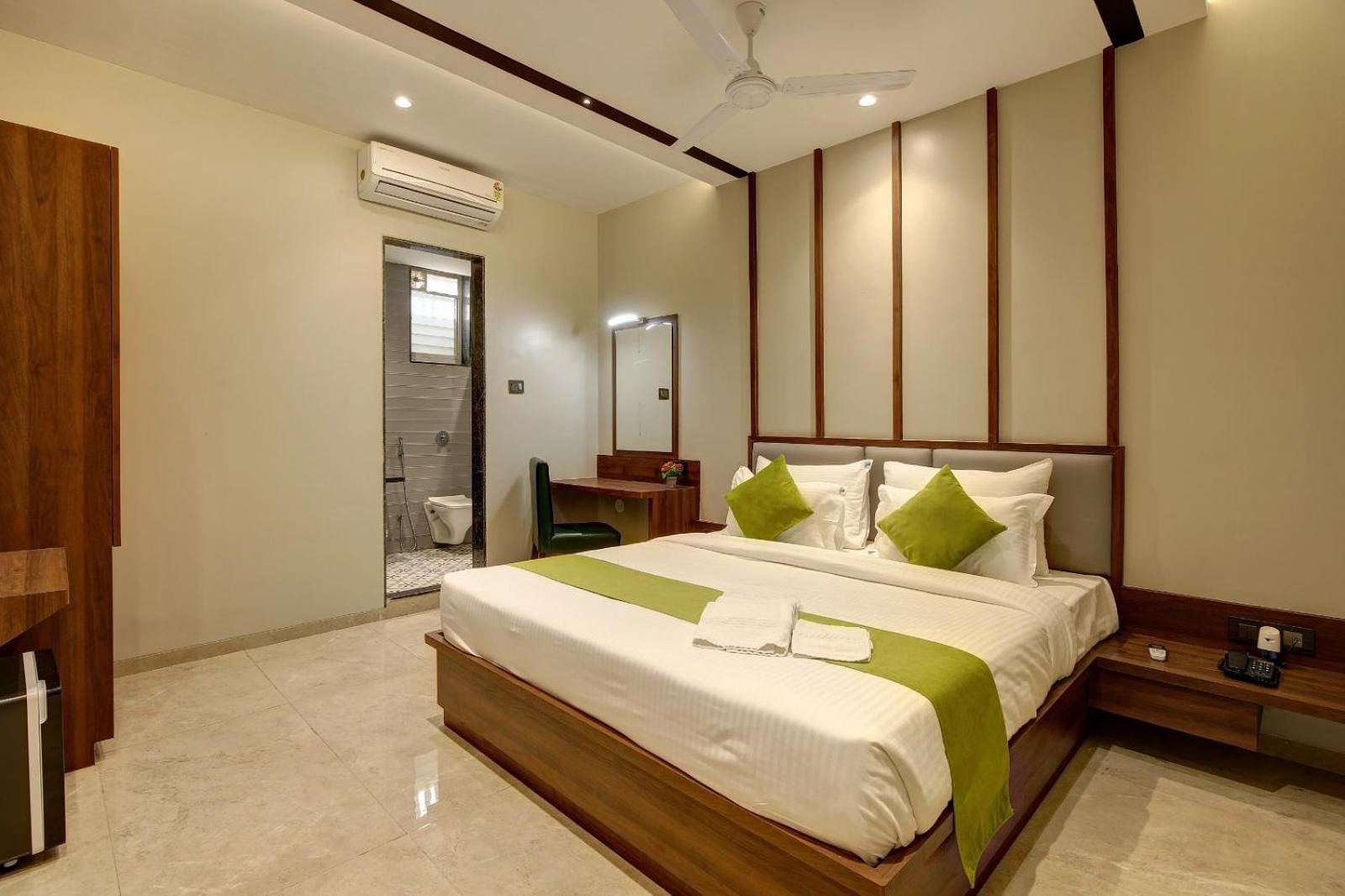 Magnus Fortune House Business Hotel , Magarpatta Mundhwa Exterior photo