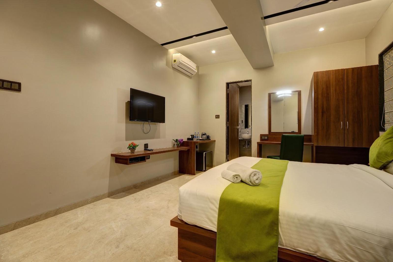 Magnus Fortune House Business Hotel , Magarpatta Mundhwa Exterior photo