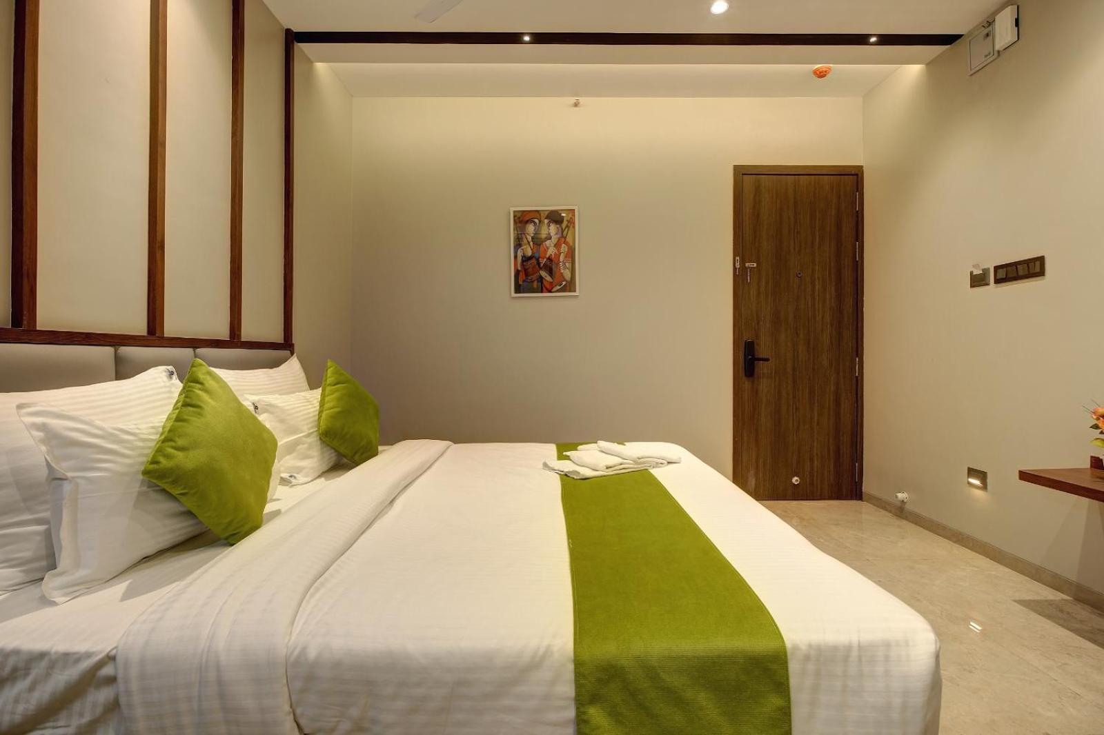Magnus Fortune House Business Hotel , Magarpatta Mundhwa Exterior photo