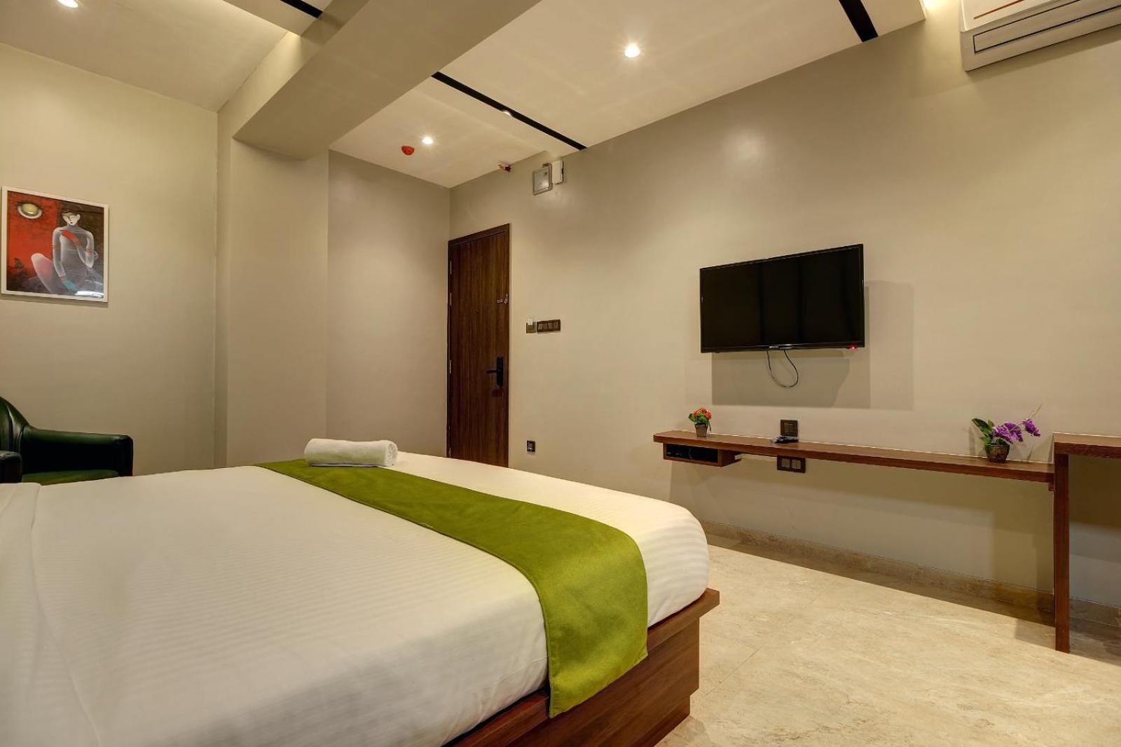 Magnus Fortune House Business Hotel , Magarpatta Mundhwa Exterior photo